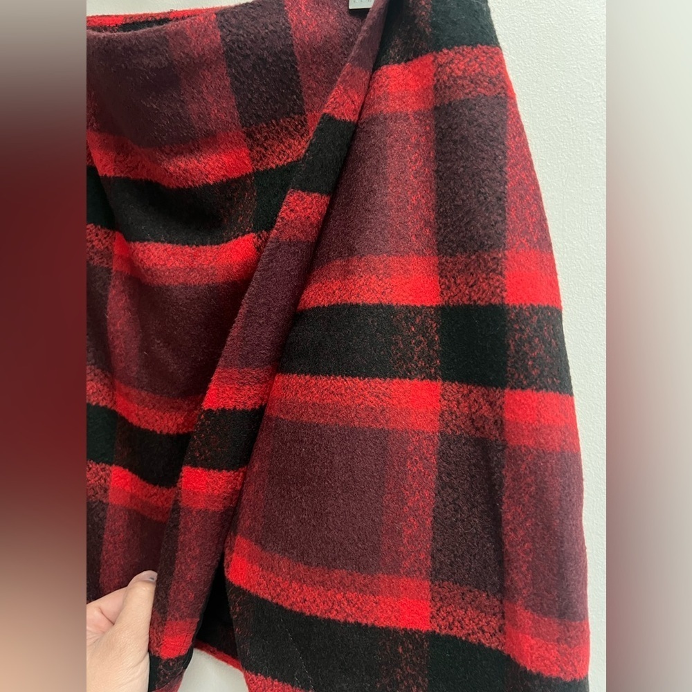 ABERCROMBIE & FITCH Women’s Red and Black Plaid Wool Mini Skirt - Size 0 - Picture 3 of 12